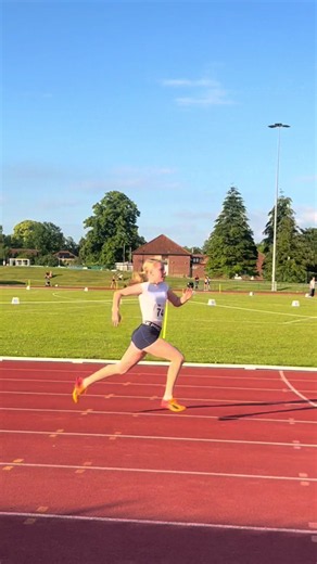 Battling 🏃‍♀️ #davidjenkinsfit #fyp #ugandatiktok #uktiktok #sprinter @ellen @Sophie @Nike @UGANDA ATHLETICS 🇺🇬 🇺🇬