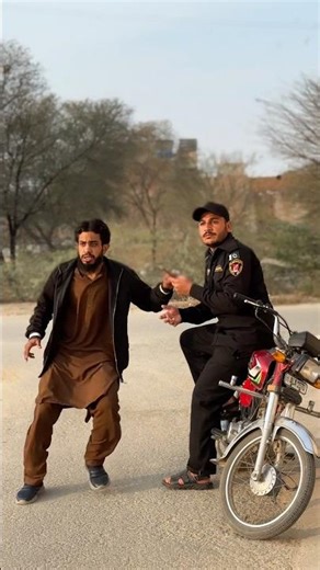 Police Vs Robbers 😱😳#funnyvideos #hilariousfails #comedyvideos #police#Robbers