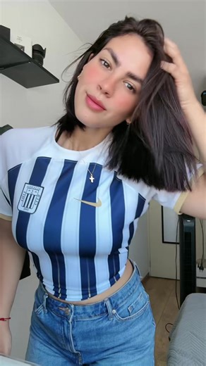 Me la puse y me entró el espíritu chocolatero 🍫 #alianza #alianzalima #alianzalimacorazonn💙🇵🇪