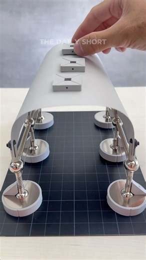 How Shape Affects Strength! (via: molamodel_/TT)