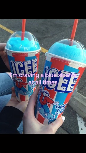 There just so good #bluerasberryslushie #bluedrink #slushiesss #love #fyppp