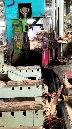 Sawmill vs Wood