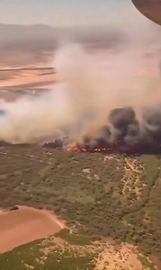 The Bryce Fire as of 4:30pm 5/13/25 the fire is estimated at ￼3,157 acres 52% contained. ￼ The @NWSTucson has issued another Red Flag warning for parts of eastern and southeastern AZ today to incl. the Bryce Fire. High winds could test containment lines. Crews focused along north/northeast & east flanks of fire strengthening. #BreakingNews #caughtthefirebug #airplane #FireSafety 📸 Dan G Video from 5/11/25 | Caught The Fire Bug