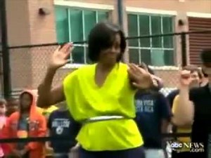 THE OBAMA'S DANCING TO CALYPSO