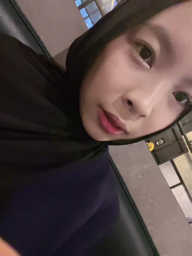 sheiii (@shesya._)’s videos with original sound - gloria’s high heels👠