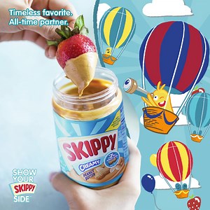 BERRY GOOD! 🍓🥜May it be breakfast, brunch, merienda, or midnight snack—SKIPPY® Peanut Butter is your all-time snack partner! 😋Get one now at your nearest supermarket. #ShowYourSKIPPYSide | Skippy Peanut Butter - PH