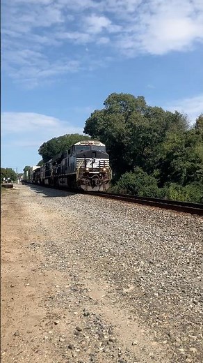 NS locomotives #3607 #4627 #1816 and #1220 are passing through Suwanee GA. #train #ns #suwanee