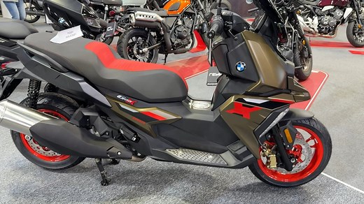 2025款BMW C400X深度解析：豪华踏板车的智能进化_哔哩哔哩_bilibili