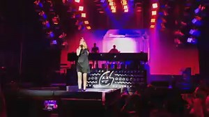 8K views · 365 reactions | [VIDEO] Louane a rejoint ce week'end The Chainsmokers au États-Unis pour chanter avec eux sur scène le titre It won't kill ya ! | Louane Emera - L'actualité | Facebook