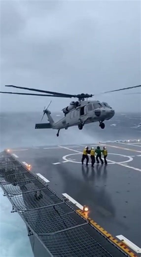 MH-60 Seahawk High Sea State Landing | Extreme Naval Aviation #military #army#navy
