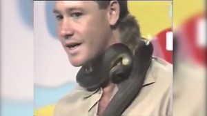 Steve Irwin bitten in the neck by snake on live TV