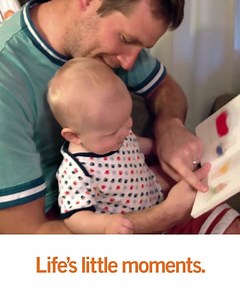 Finding time each day to enjoy life's little moments can help boost your mood. #hellohumankindness | Dignity Health Sacramento