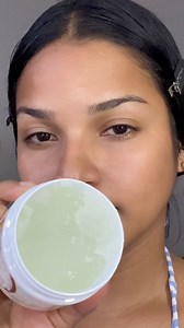 El exfoliante es un producto que debes siempre tener en tu rutina de limpieza para el rostro y así lograrás muchos beneficios ☺️☺️ | Aleida Romero