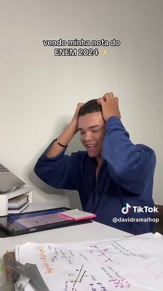 Estou feliz com 940 no ENEM 2024!