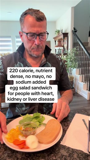 Delicious Low-Calorie Egg Salad Sandwich Recipe