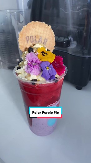 ✨NEW✨ POLAR PURPLE PIE 💜🔮🦄👩🏼‍🎤🚺 Vanilla ice cream blended with blueberries, cookie crumble topped with cream dried blue berries and cookie crumbles 🤍 #fyp #mountmaunganui #tauranga #aotearoa #milkshake #foryou #icecream #dessert #nztiktok #nzmustdo #rolledicecream