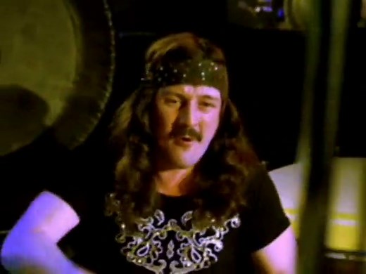 LED ZEPPELIN Black Dog (1973) : Free Download, Borrow, and Streaming : Internet Archive