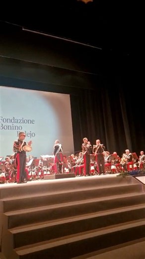 Nella meravigliosa cornice del Teatro Vittorio Emanuele di Messina si è svolta la XVIII Cerimonia del Premio Internazionale Uberto Bonino e Maria Sofia Pulejo. Un’edizione davvero speciale che vede il prestigioso riconoscimento – per la prima volta – assegnato a un’istituzione: il Comando Carabinieri Tutela Patrimonio Culturale (TPC).🇮🇹 | Francesco Gallo Deputato Nazionale