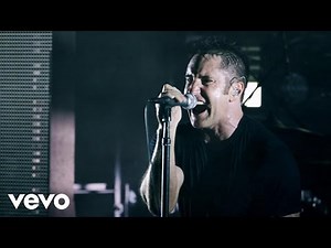 Nine Inch Nails puts Kinect, various other gadgets to use on festival tour