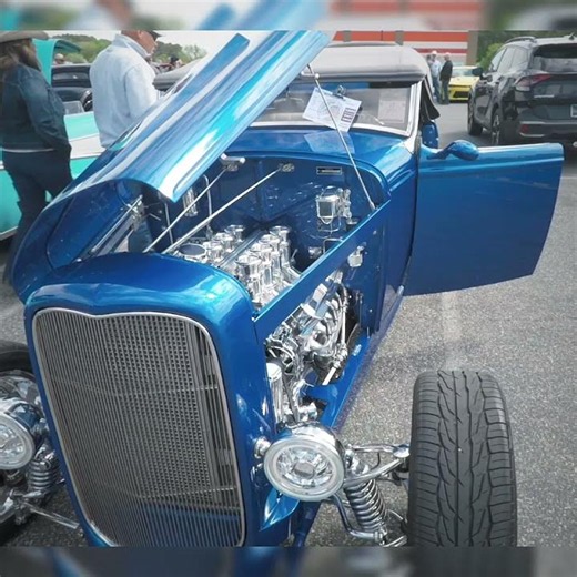 #1932 #ford #roadster #deuce #coupe #fordnation #fordperformance #chrome #hotrod #smallblock #v8