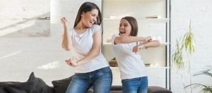 Mère-fille : est-ce une bonne idée de tout partager ? - Psychologies.com