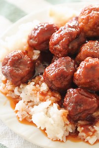 Sweet and Tangy Meatballs - Six Sisters' Stuff