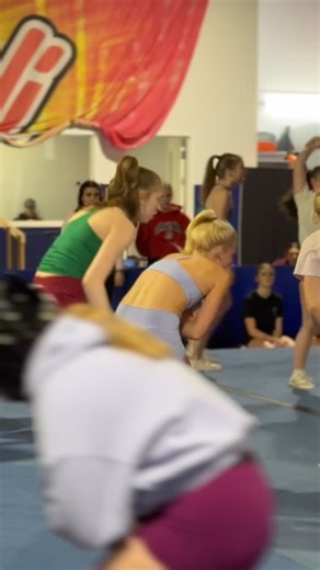 You don’t move how I move 😤 🙌🏻🎶 | West Halifax Cheerleading