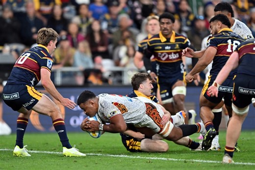 Chiefs weather late comeback for quality Highlanders victory