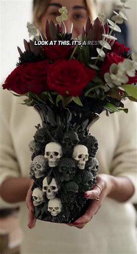 Gothic Flower Vase Decor Ideas