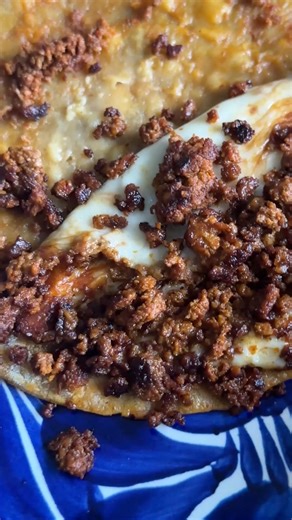 Chorizo Norteño. A homemade pork chorizo! Here is the recipe link https://pinaenlacocina.com/chorizo-norteno/ #chorizonorteno #ChorizoCasero | La Piña En La Cocina