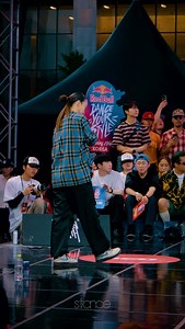 53K views · 47K reactions | Pretty girls walk like @eun.g_popping   @redbullkr @redbulldance  @bigbossvette pretty girls walk | Stance | Facebook