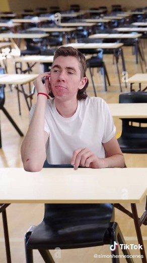 Ou est Remy's legs #fyp #foryou #exam #comedy #french #lecture #autumn | remy du poisson tautnatant