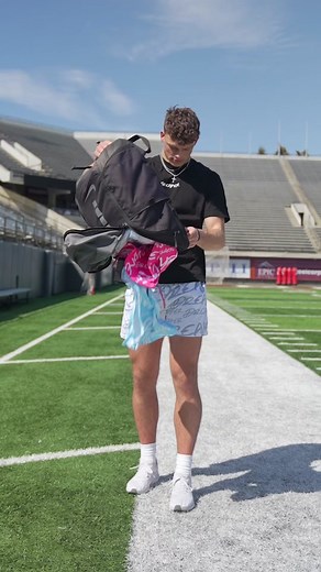 Which color is your favorite? 🤔@dreameroutfits