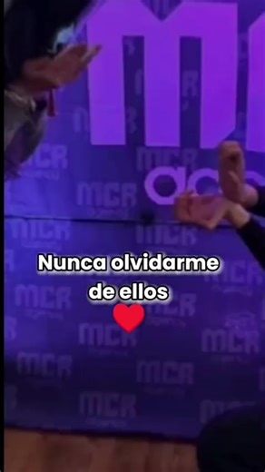 Videos de ✨💛mini elo💛✨ (@its.hello.10) con “sonido original - ✨💛mini elo💛✨”