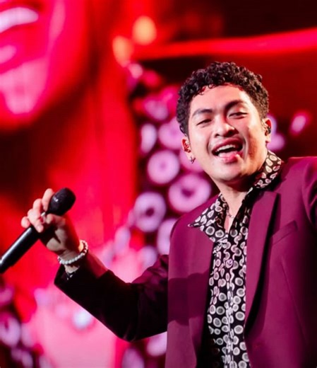 Ganteng banget bruno mars indo😭💙💙