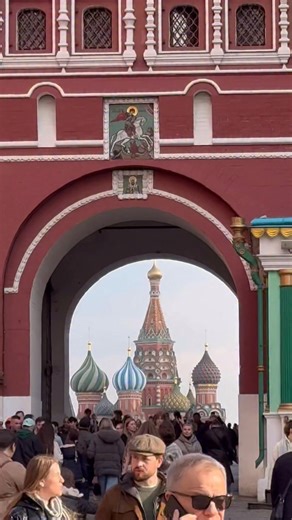 6K views · 728 reactions | Moscow Red Square gates!  Igor in Russia | Igor in Russia | Facebook