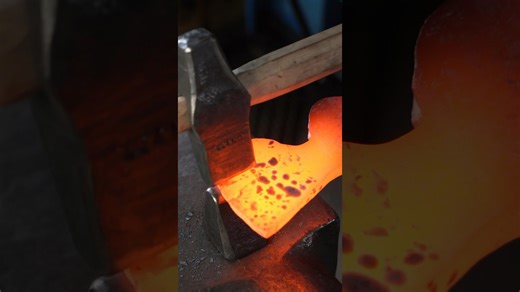 Top & bottom fuller: Great tools for drawing out steel 🧰