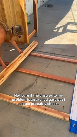 11K views · 2.5K reactions | Just a girl and her questionable confidence in an arched gate. 漢 Follow to see how the rest of this fence project turns out — it’s a full backyard glow-up in progress. #DIYMakeover #FenceDIY #ArchedGate #CottageCoreDIY #BeforeAndAfter | Andi: The Simply Distressed | Facebook
