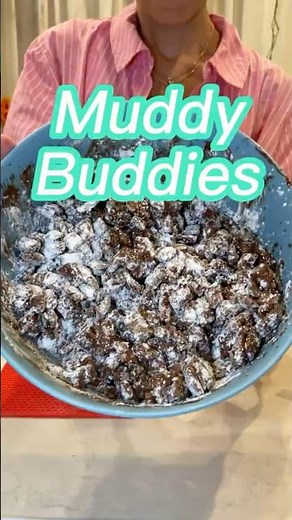 Easy Muddy Buddies Recipe - Our Favorite Movie Night Snack! Kid-Approved movie theater Candy at Home
