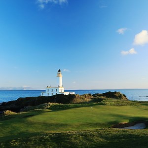 Experience warm Scottish hospitality on the spectacular Ayrshire coast. Just an hour away from Glasgow Airport, our resort ensures seamless connections for our US guests. Whether you're playing a round on the prestigious Open Championship Ailsa Course, unwinding at our destination spa, or simply seeking an escape to 5 star luxury, Trump Turnberry provides the perfect haven for every traveler. | Trump Turnberry