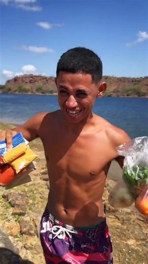 We Caught a 30kg TAMBAQUI! 🐟 Cooking on the Riverbank!#outdoorcooking #giantfish #cooking