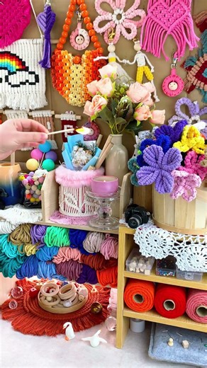 Your Fave #daisy Color❓Newbies#keychain #diy #handmade #macrame #day29 #diycrafts #crochet #shorts