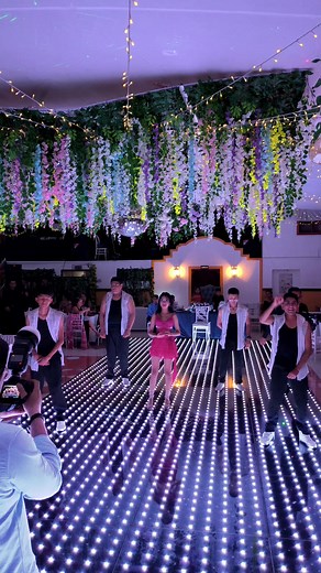 Chambelanes y Fiesta de Quince Años: Un Recuerdo Único
