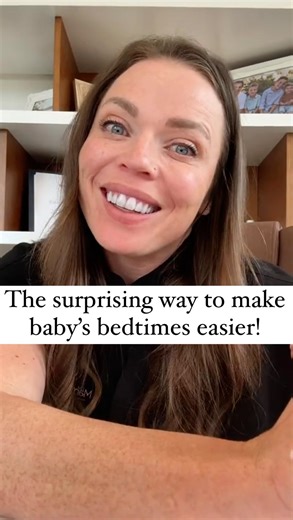 Unsure about when to start waking your baby up to get them into an easier bedtime routine? Usually around 10 weeks baby is ready to start waking up at the same time in the morning which can actually make bedtimes much smoother! Here are my tips on how to start waking baby up at the same time every day to make bedtimes so much easier. #newmama #newbaby #sleepybaby #babysleep #babysleeptips #bedtime #babybed #babybedtime | The Mama Coach