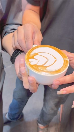 Learning Latte Art Day by Day ☕ #latteart #coffee