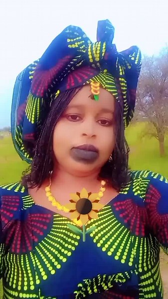 Explore Traditional African Attire with Vibrant Colors