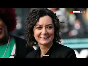 Sara Gilbert Shows Off Her Huge Size In New Photos