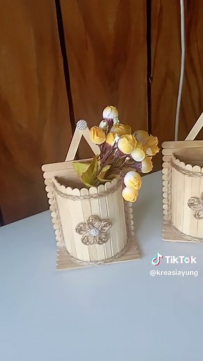 Kerajinan Tangan Stik Es Krim: Tempat Pensil & Vas Bunga