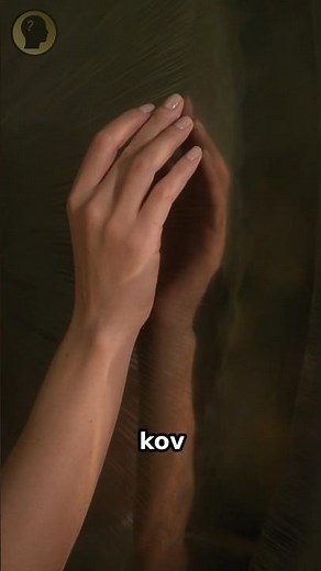 Prečo je kov na dotyk CHLADNEJŠÍ ako drevo? #fakty #fyzika