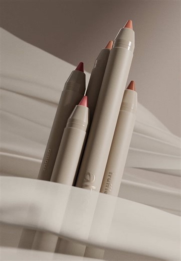 Define and Sculpt Your Lips with Cashmere Kiss Lip Liner